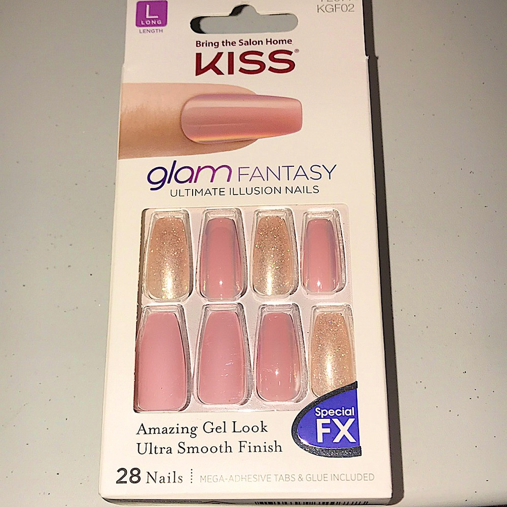 KISS Glam Fantasy Ultimate Illusion Press On Nails